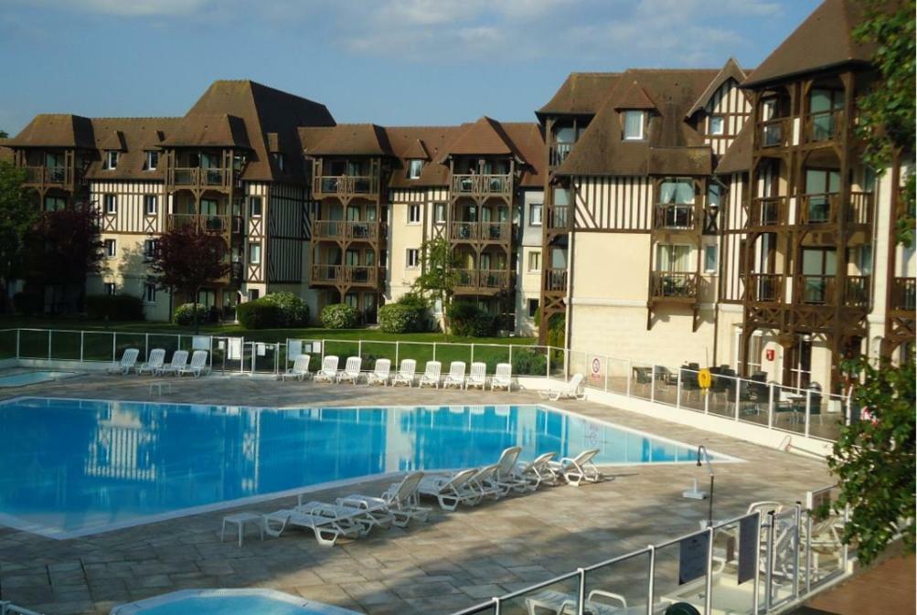 Tres Bel Appartement 8 Personnes Wifi Offert Довил Екстериор снимка